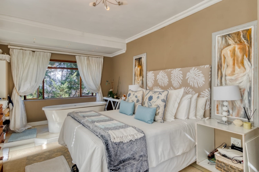 10 Bedroom Property for Sale in Montclair Western Cape